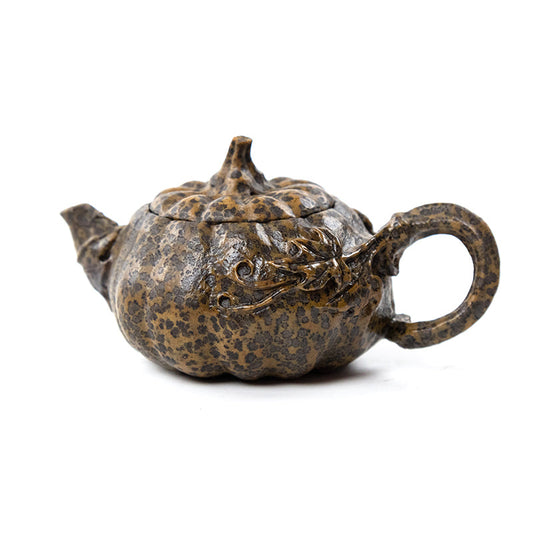 PUMPKIN POT: A Gentle Celebration of Form, Nature, and Time