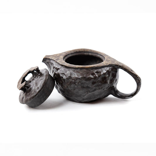 SUIXING 34 POT: A Teapot Shaped by Stone, Spirit, and Silence