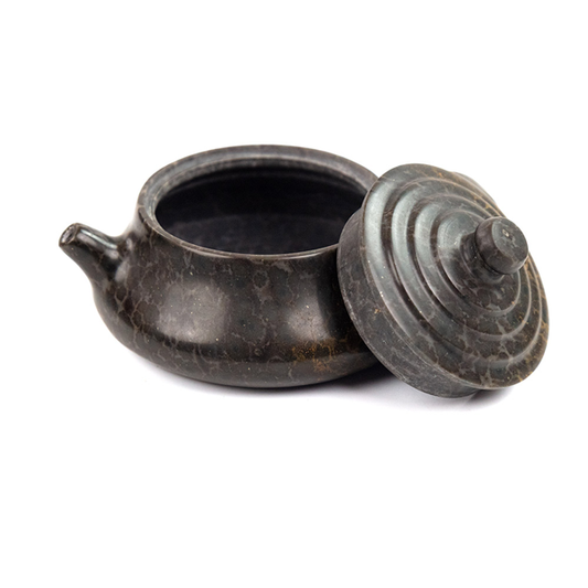 The Elegance of Harmony — The Story of the BIANRUYI Teapot