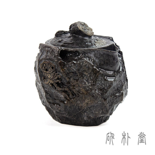 The Lotus Seedpod Teapot: A Dialogue Between Stone, Time, and Tea